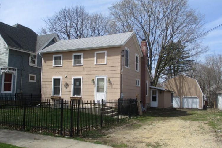 1019 Whitney Blvd Belvidere, IL, 61008, USA