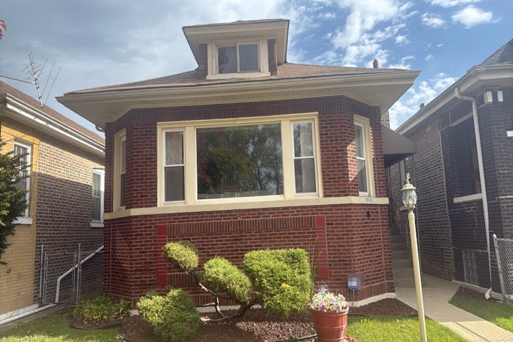 9545 S Dobson Ave Chicago, IL 60628, Cook County