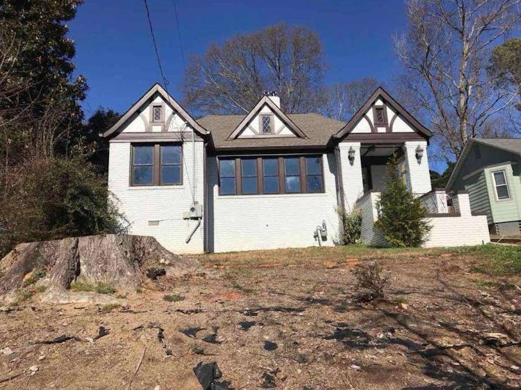 1677 S Gordon Street Southwest Atlanta, GA 30310, Fulton County