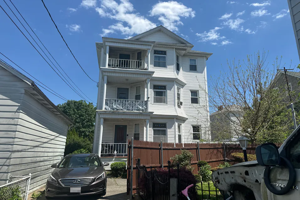 24 Melville St Fall River, MA 02724, Bristol County