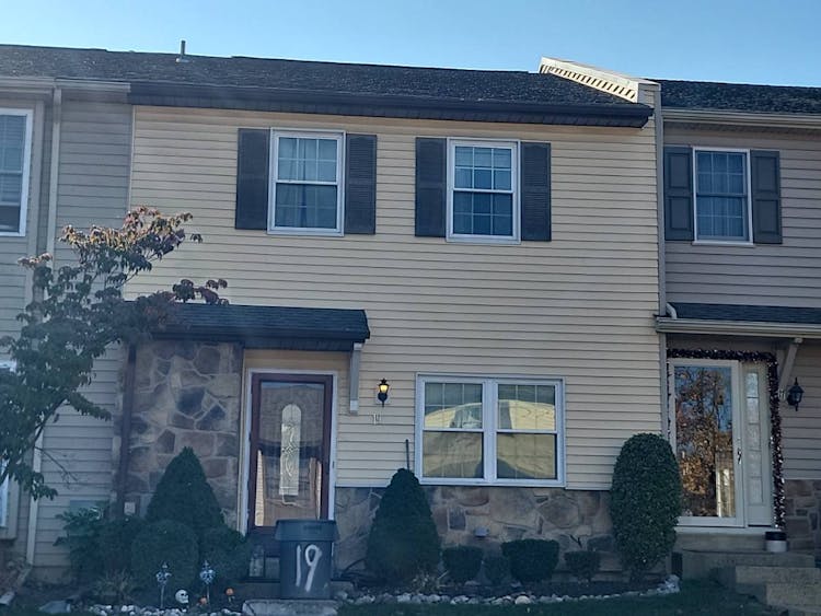 19 Unami Trl Chalfont, PA 18914, Bucks County