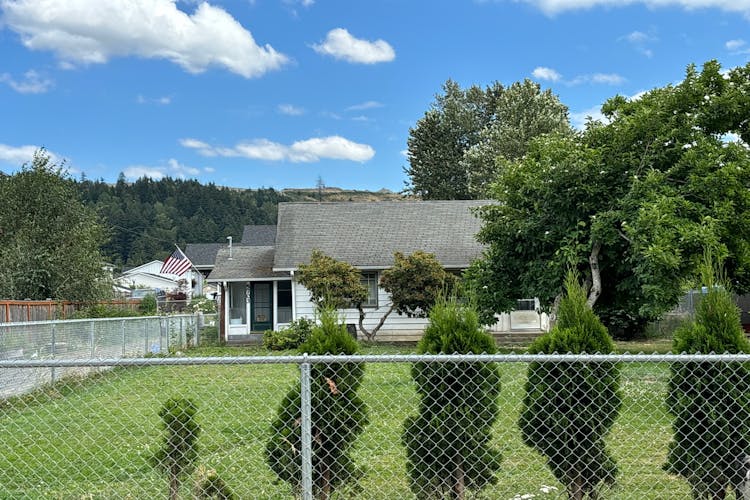 5703 Parker Rd E Sumner, WA 98390, Pierce County