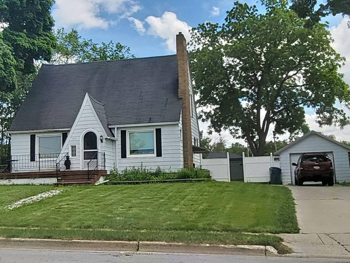 Nepessing St, Lapeer, MI 48446