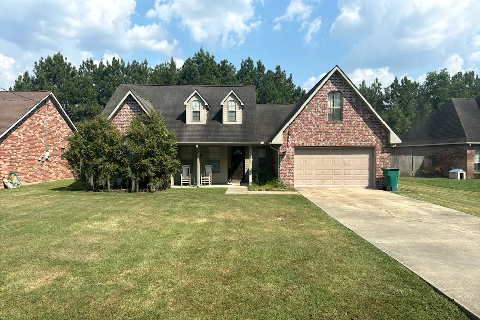 31112 Linder Road Denham Springs, LA 70726, Livingston County