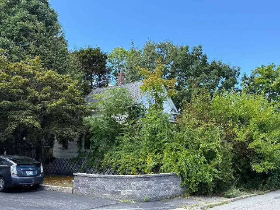 63 Pratt St Fitchburg, MA 01420, Worcester County