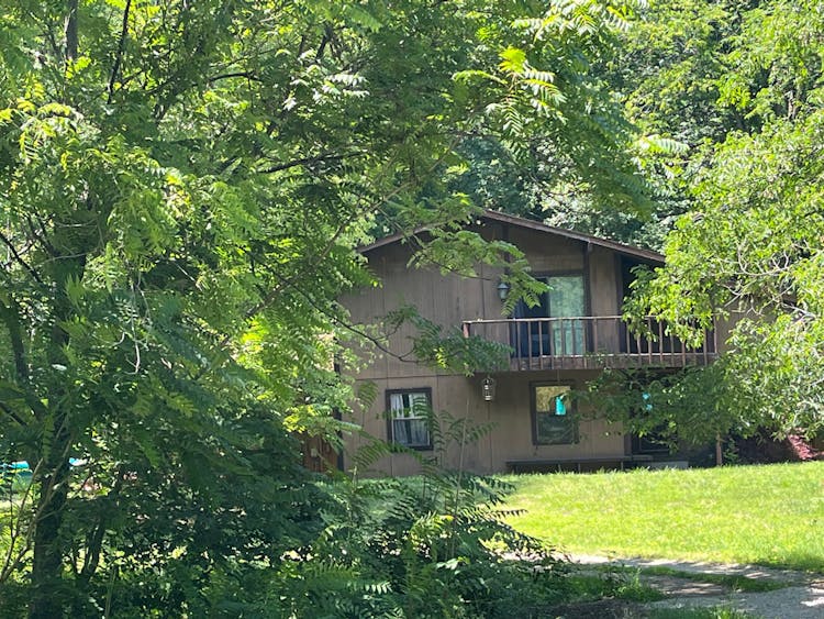 2235 Oakwood Dr High Ridge, MO 63049, Jefferson County