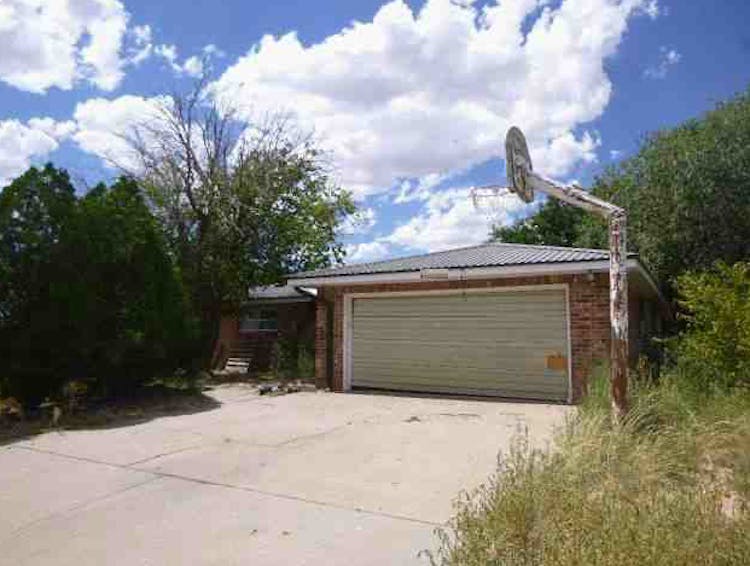 1914 S Main Pl Portales, NM 88130, Roosevelt County