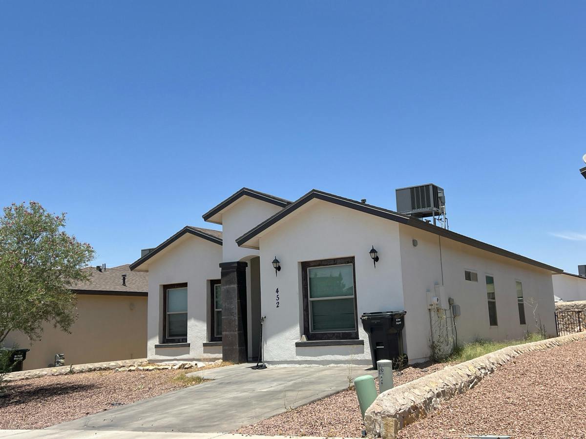 Isaias Ave, Canutillo, TX 79835