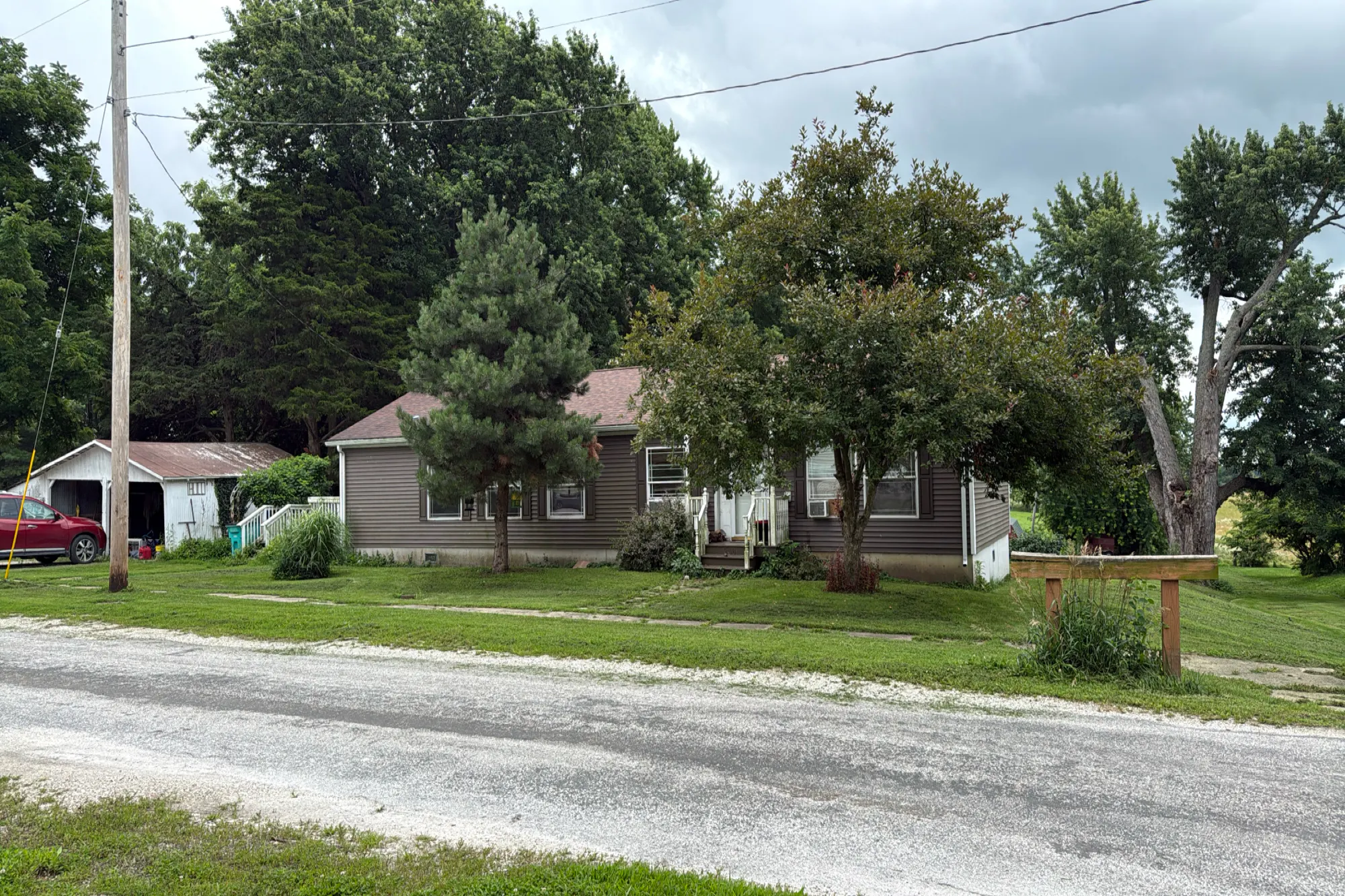 Douglas St, New Salem, IL 62357 #1