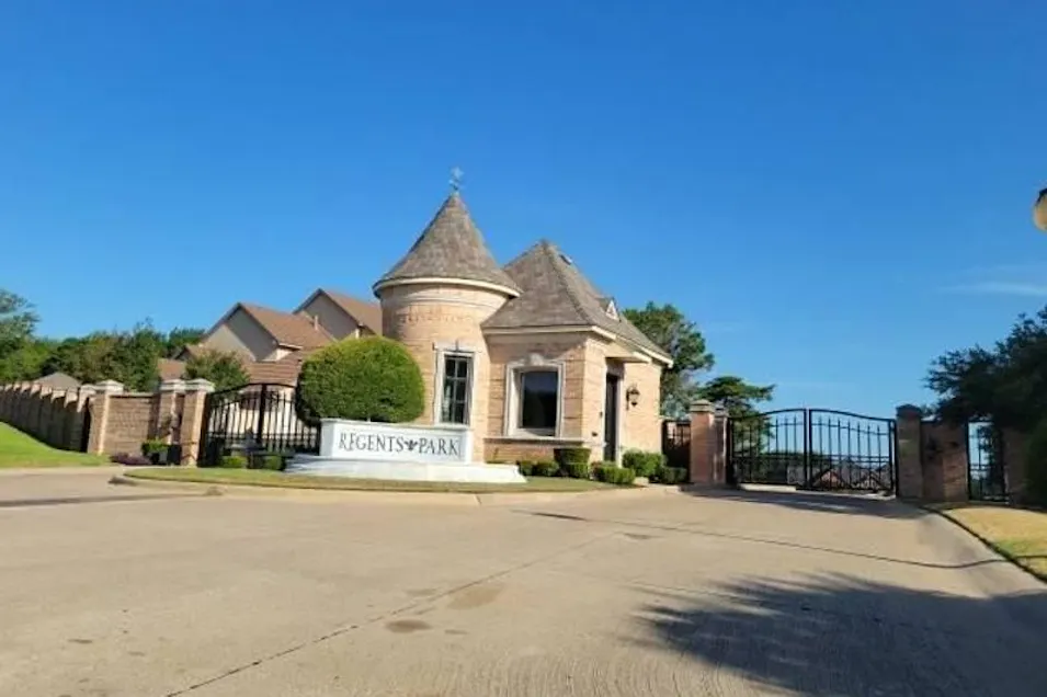 1255 Regents Park Court Desoto, TX 75115, Dallas County