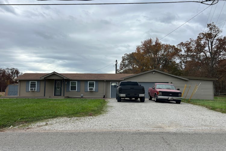 10541 County Road 400 S Crothersville, IN 47229, Jackson County