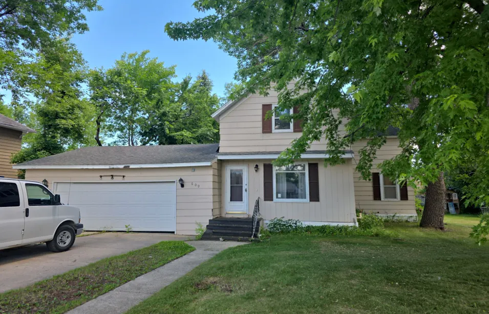 609 Oak St Lisbon, ND 58054, Ransom County