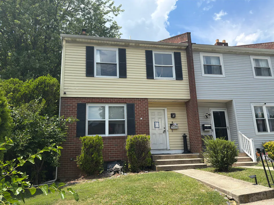 8 Bristol Way New Castle, DE 19720, New Castle County
