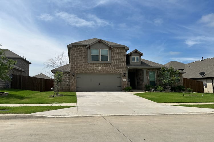 402 W Milas Lane Glenn Heights, TX 75154, Dallas County