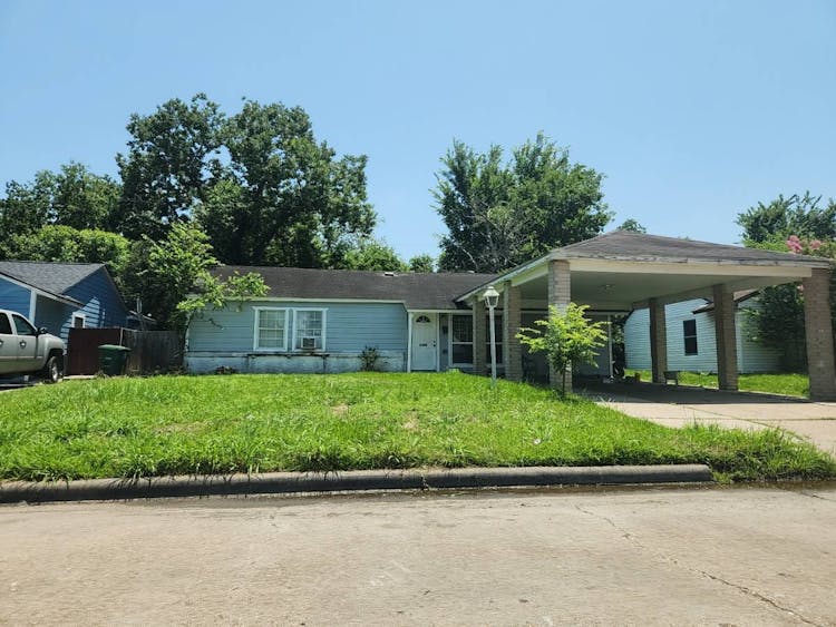 5746 Groveton St Houston, TX 77033, Harris County