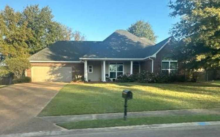 109 Fairfax Ct Madison, MS 39110, Madison County