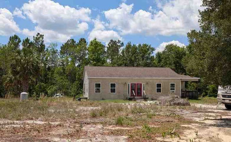 1835 Springhead Dr Enterprise, FL 32725, Volusia County