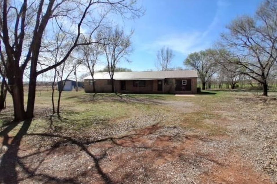 9353 N 1820 Rd Cheyenne, OK 73628, Roger Mills County