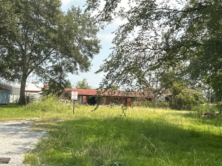 14214 A Poirrier Road Gonzales, LA 70737, Ascension County