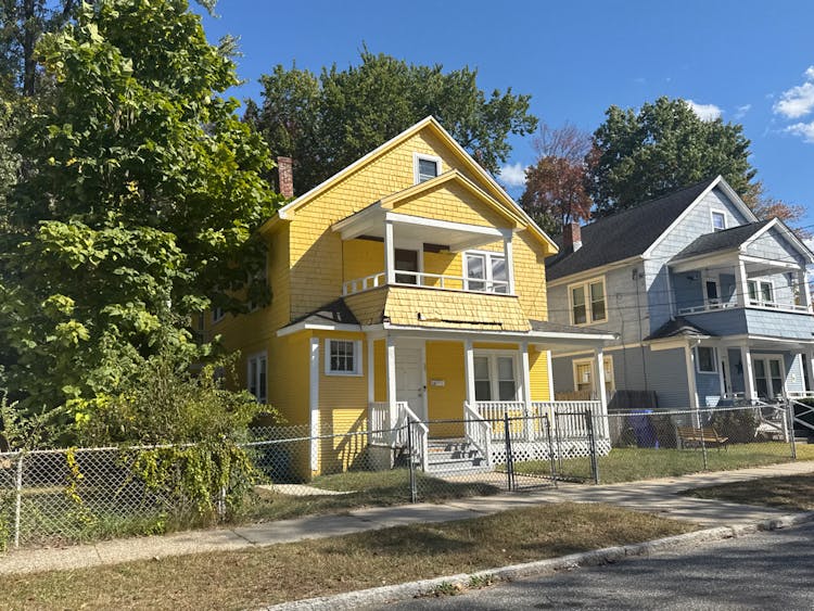 25-27 Margerie Street Springfield, MA 01109, Hampden County