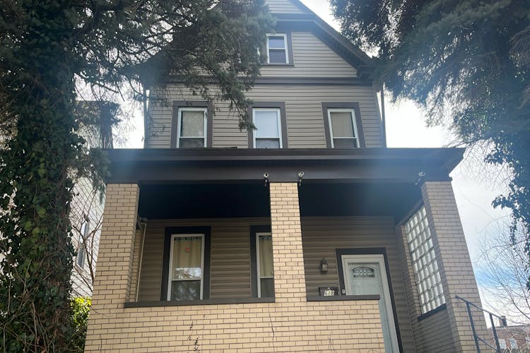 618 E 13th Ave Munhall, PA 15120, Allegheny County