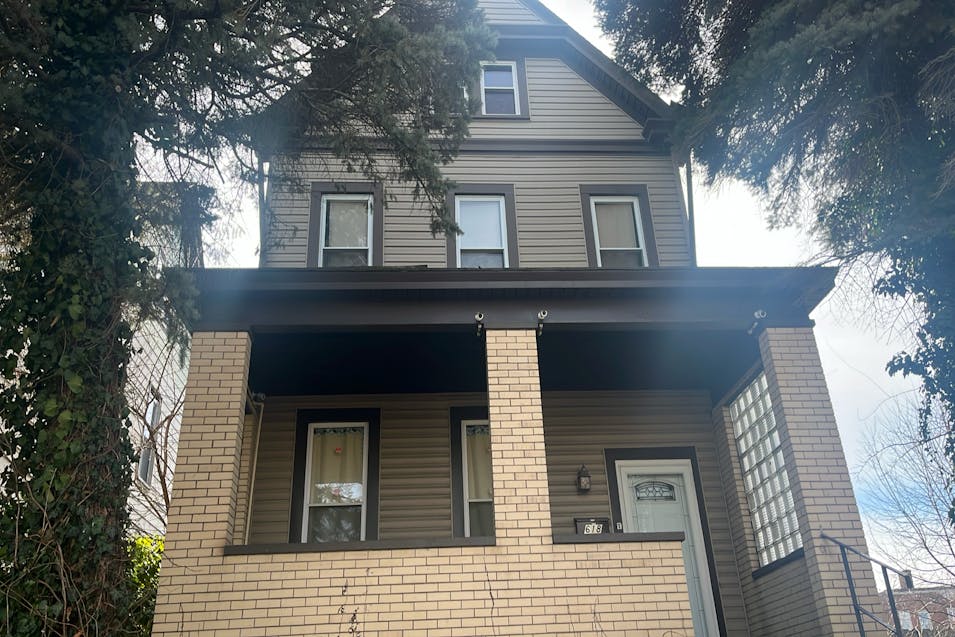 618 E 13th Ave Munhall, PA 15120, Allegheny County