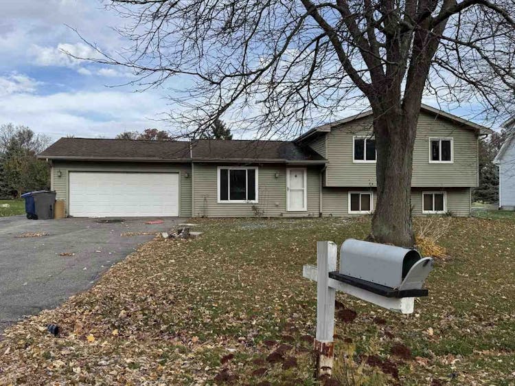 12645 Willow Ln Genoa, IL 60135, Dekalb County