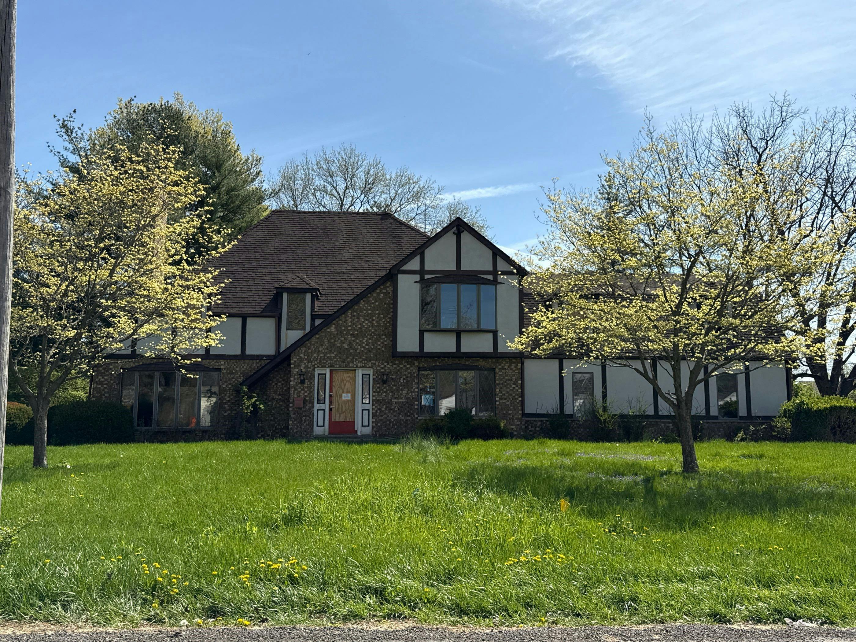 Burtschi , Vandalia, IL 62471