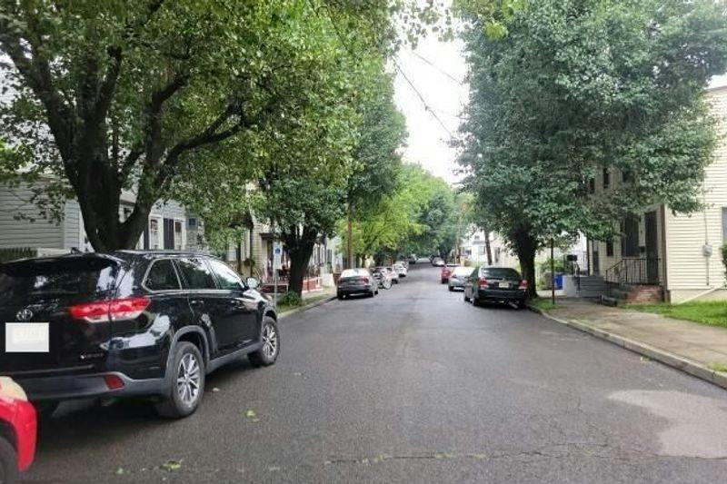 Mary St, Bordentown, NJ 08505