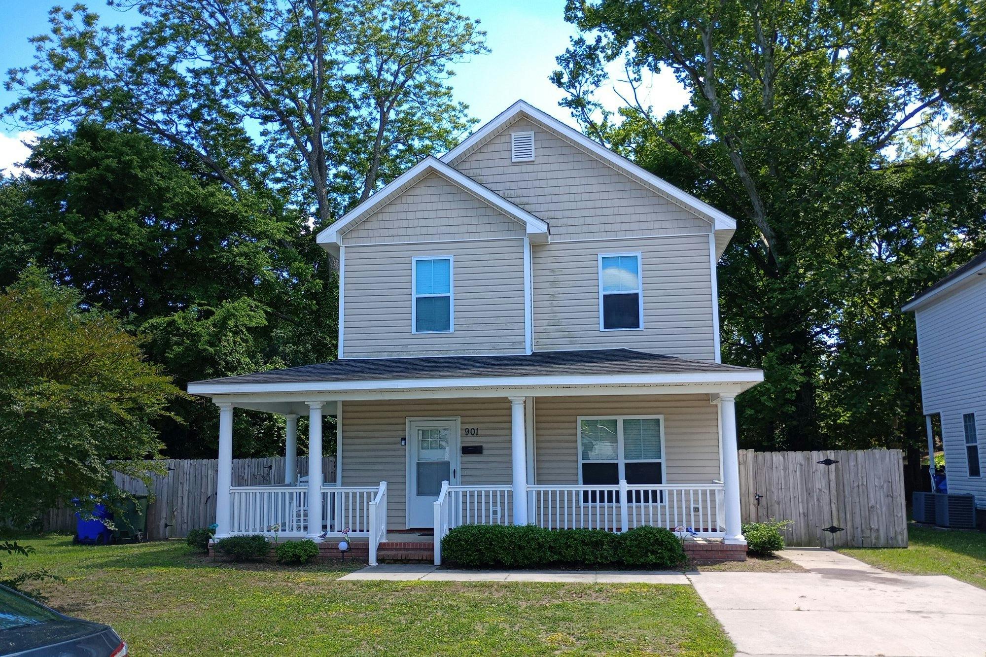 Douglas Ave, Greenville, NC 27834