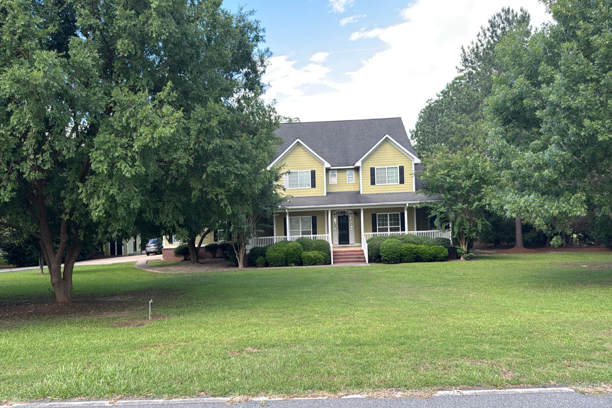 1112 NW West Lake Dr, Cairo, GA 39828, Grady County