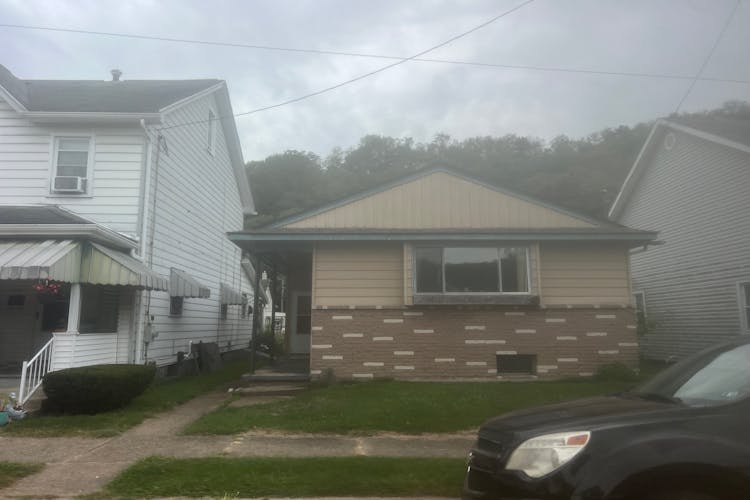 308 Third Ave Ford City, PA 16226, Armstrong County