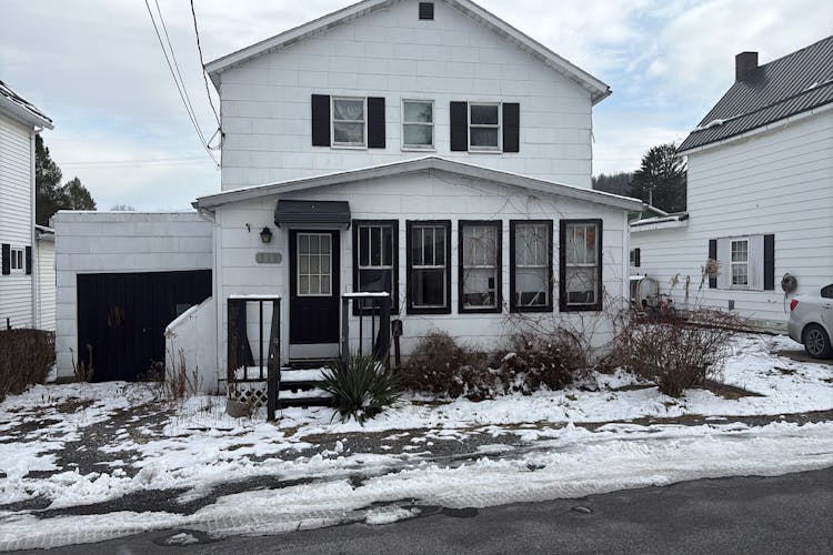 310 David St Northern Cambria, PA 15714, Cambria County