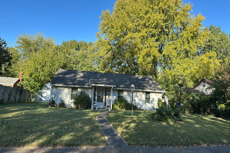 323 South Kenmore Drive Evansville, IN 47714, Vanderburgh County