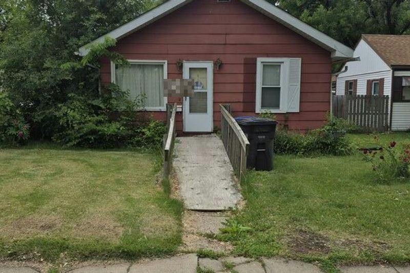 Bowdoin St, Des Moines, IA 50313