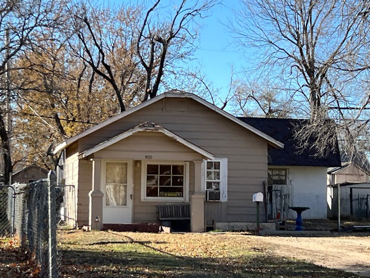 1023 S. Milwood Wichita, KS 67213, Sedgwick County