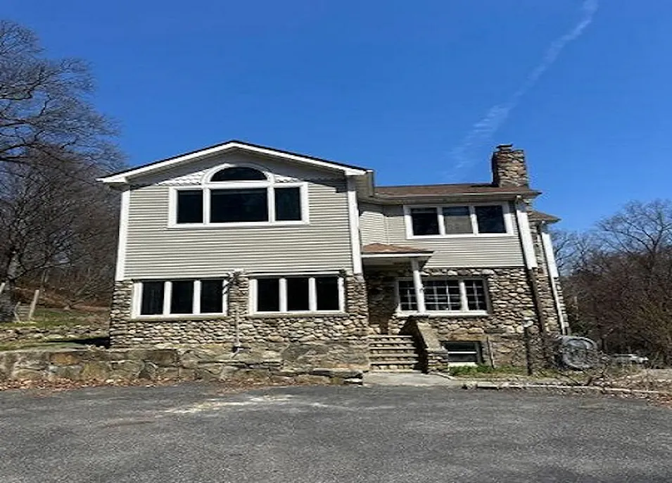3811 Wood Street Jefferson Valley, NY 10535, Westchester County