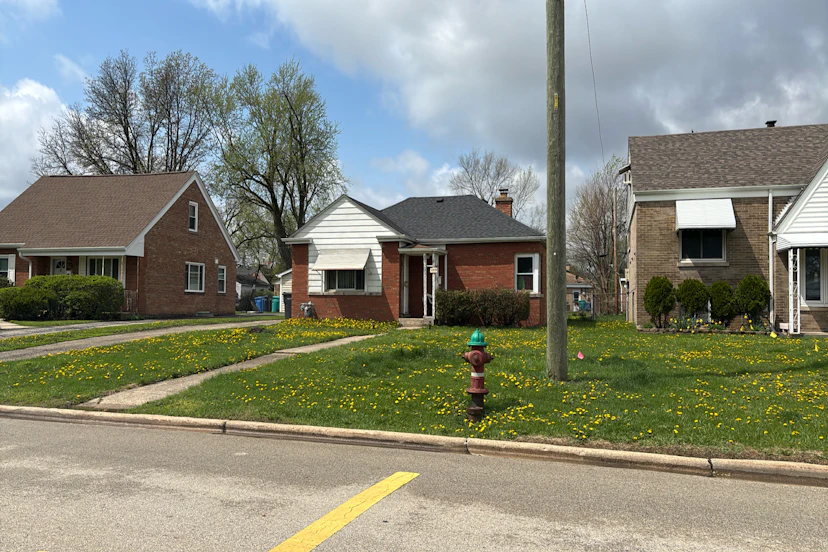 330 Maple Ln