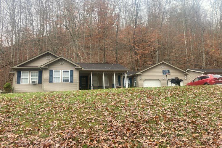 376w Eden Ln Inez, KY 41224, Martin County