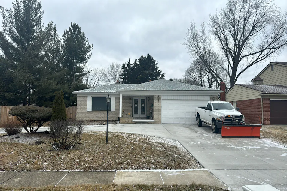 18254 Meadowood Ave Lathrup Village, MI 48076, Oakland County