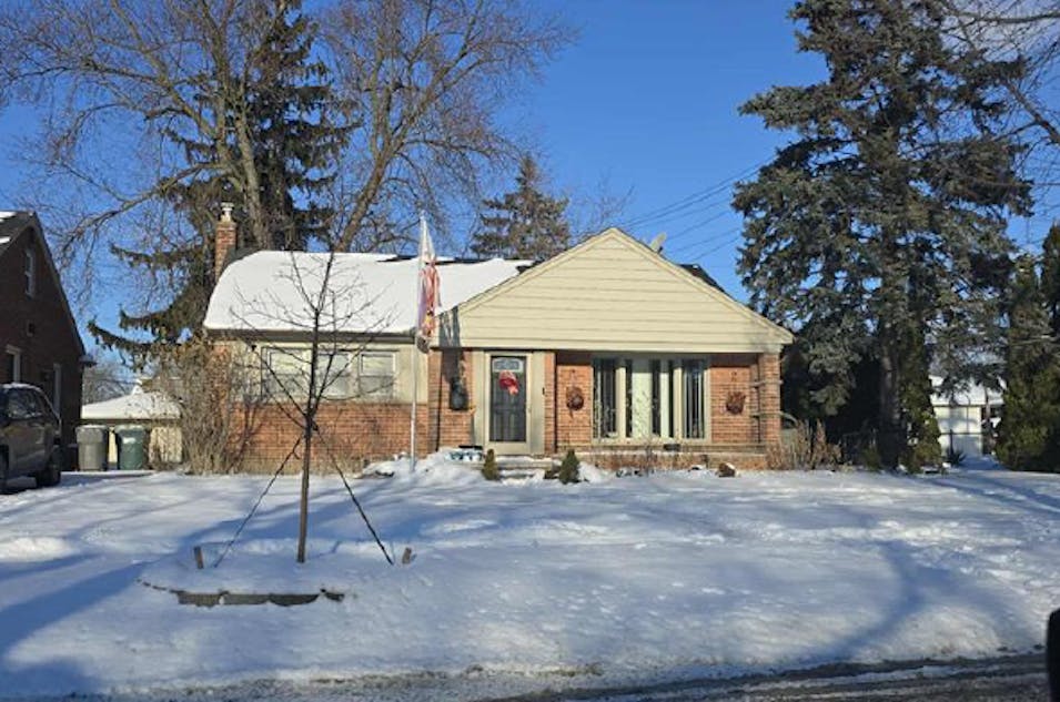 1330 Venice St Dearborn, MI 48124, Wayne County