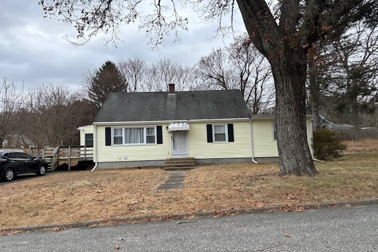 70 Cres St Willimantic, CT 06226, Windham County