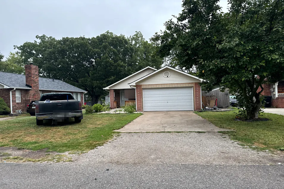 1007 S Emery St Independence, MO 64050, Jackson County