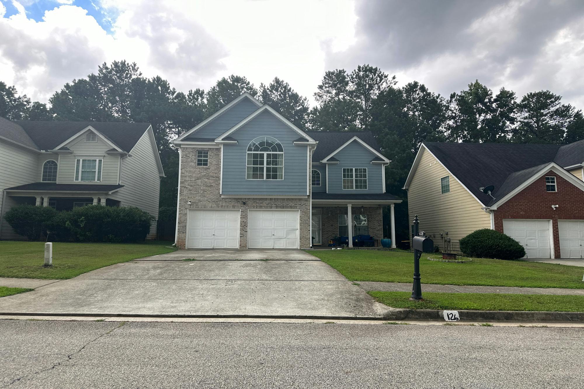Shadow Creek Ct, Fairburn, GA 30213