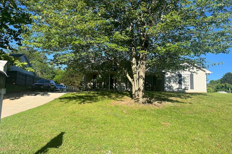 5115 Twin Oaks Ln Murrayville, GA 30564-1952, Hall County