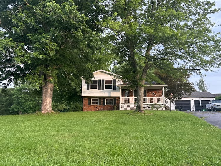 588 Jack Brown Road Glasgow, KY 42141, Barren County