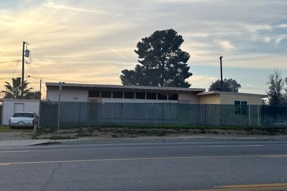 2222 Haley St Bakersfield, CA 93305, Kern County