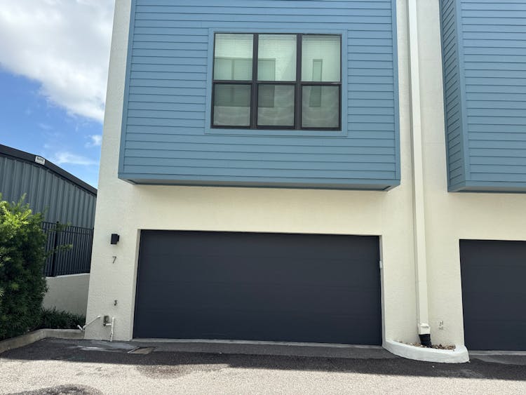 4810 W McElroy Avenue #7 Tampa, FL 33611, Hillsborough County