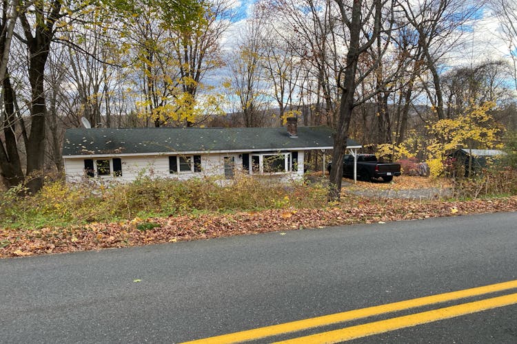 282 Lower Road Deerfield, MA 01342, Franklin County