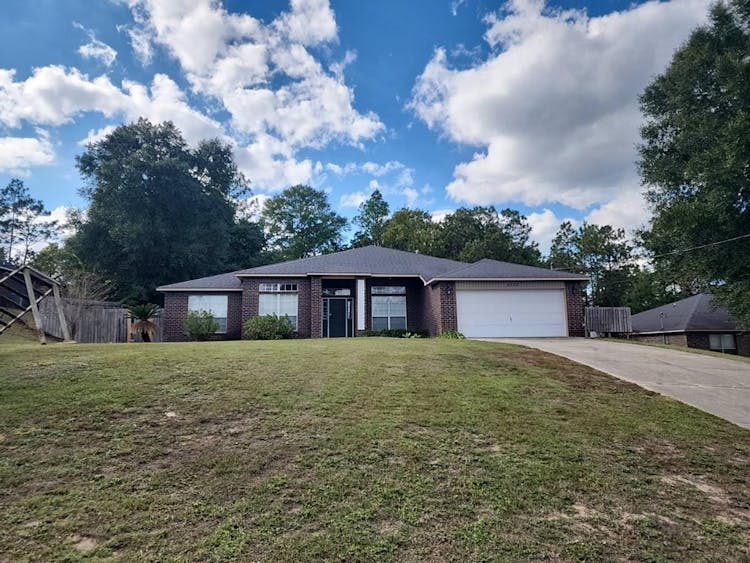 6260 Bullet Dr Crestview, FL 32536, Okaloosa County